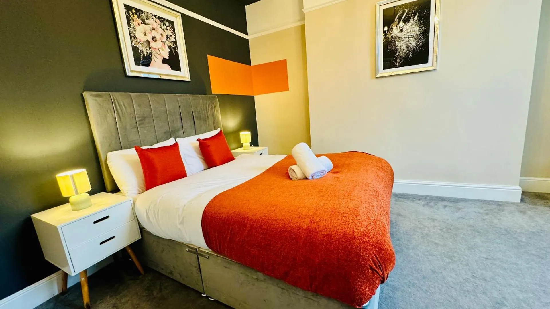 Central 2 Bedroom Flat Next To Brighton Beach & Churchill Square Apartamento